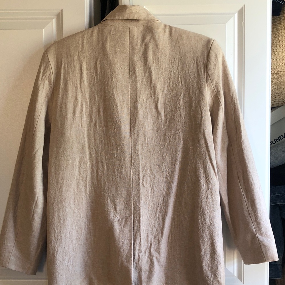 Linen Beige Double-Breasted Blazer - Picture 5 of 5